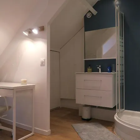 Chambre Privee Au Coeur De Belle Beille Otel